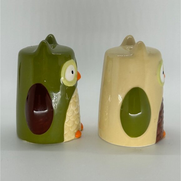 Vintage Owl Salt & Pepper Shakers 1970s-1980s Ceramic Kitschy Olive Green Beige - Picture 4 of 6